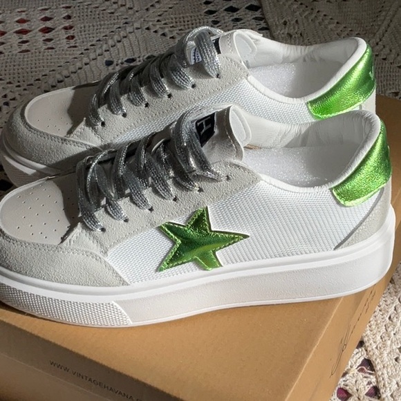 Vintage Havana Shoes - Vintage Havana Lexa Green Star Fashion Sneaker